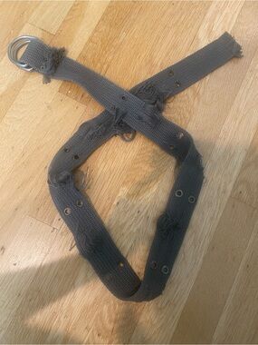 Men’s Gray Checkered Distress Loop Belt